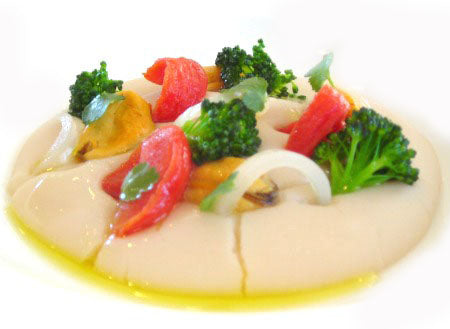 Cannellini Beans cream with mussels and squids